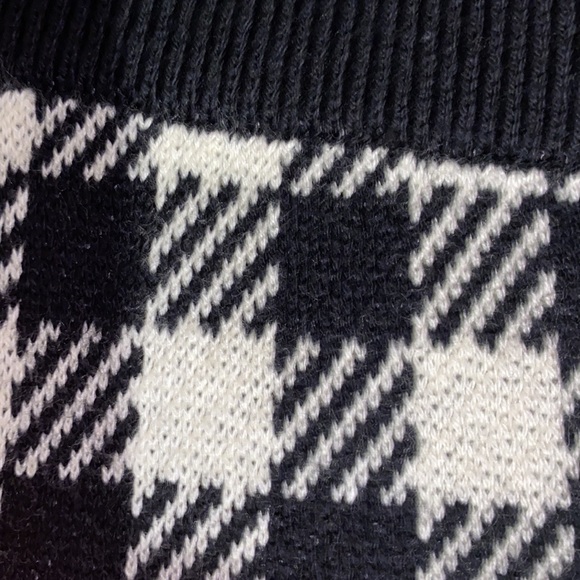 FUTURE
COLLECTIVE HOUNDSTOOTH KNIT SHORTS BY GABRIELLA
KAREFA-JOHNSON Sz XL NWT - Picture 6 of 7